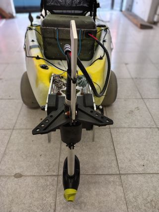 Kayak con motor Newport + batería de litio + 