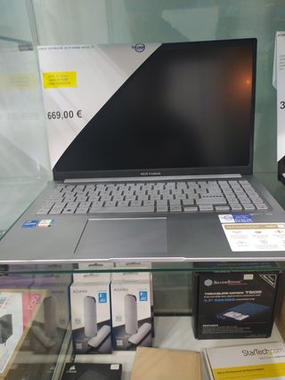 Asus Vivobook 15 F1504Z Gris