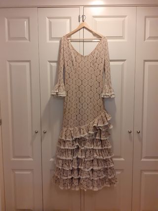 Espectacular Traje de Flamenca