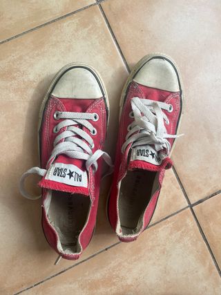 Converse rojas usadas