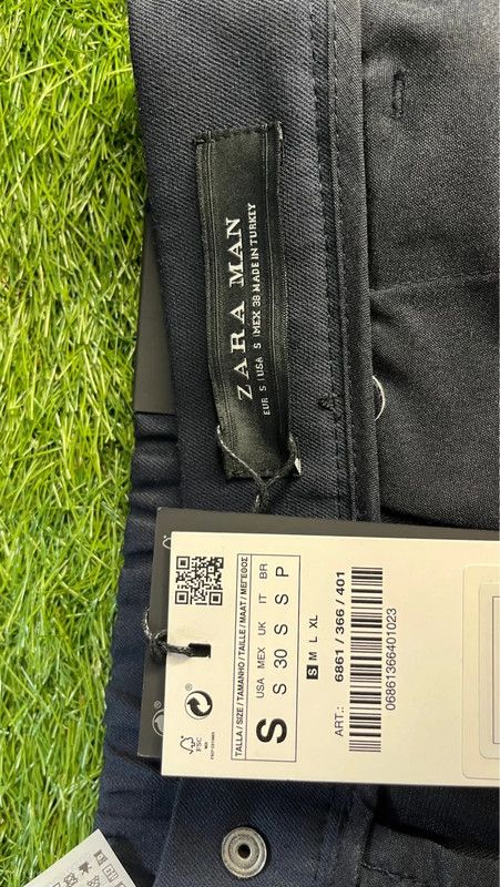 Pantalón carrot fit bandas Zara hombre azul