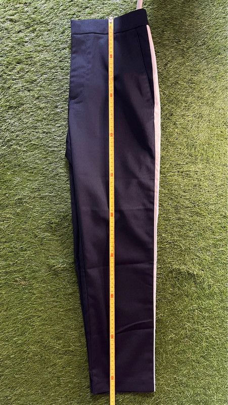 Pantalón carrot fit bandas Zara hombre azul