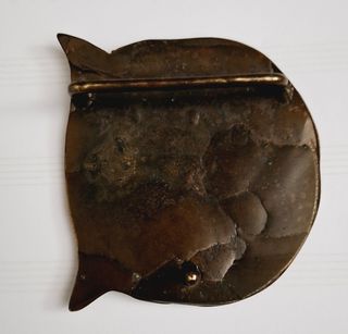 Fibia in ottone per cintura. 