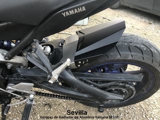Escopas de Radiador de Aluminio Yamaha MT07