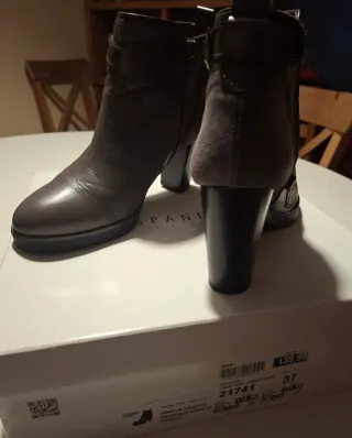 Botas Hispanitas color gris talla 37