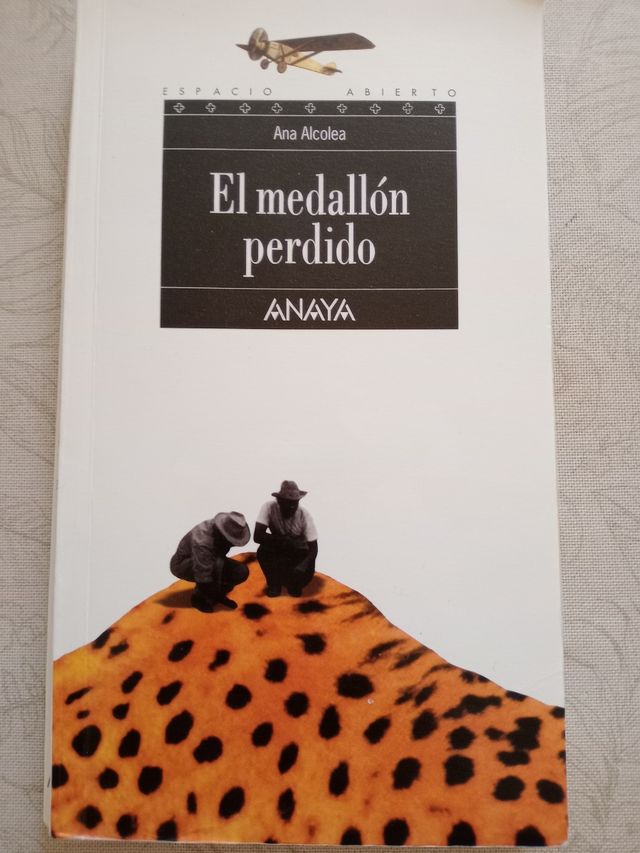 El medallón perdido (Espacio Abierto / Open Spa...