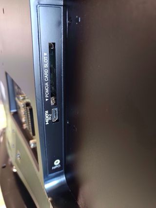 TV LG 32" LED LCD negra