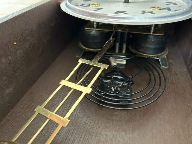 Orologio a pendolo antico