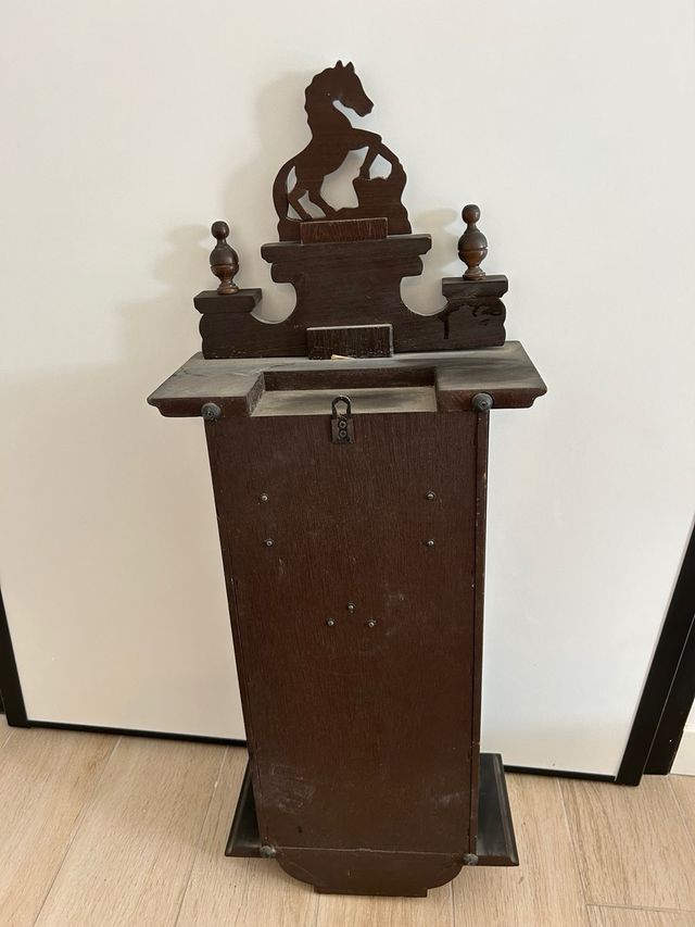 Orologio a pendolo antico