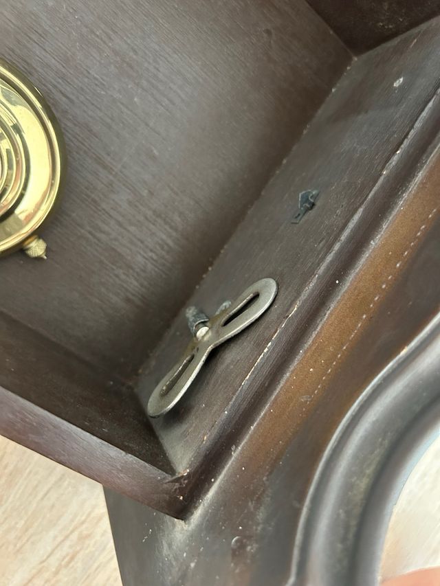 Orologio a pendolo antico