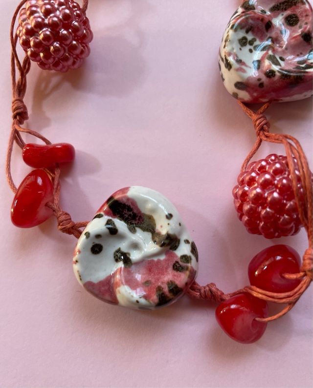 Collar rojo | Abalorios y cordón