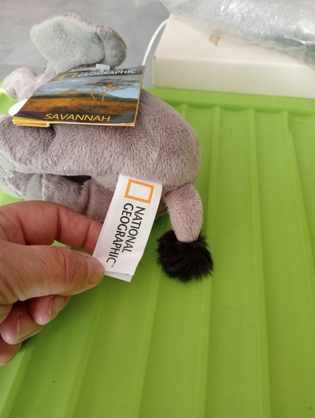Elefante peluche National Geographic
