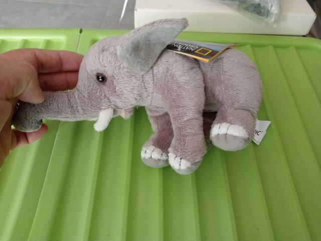 Elefante peluche National Geographic