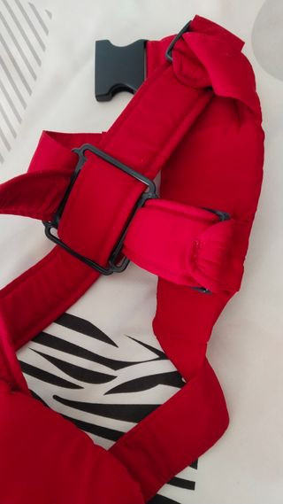 Mochila portabebés Prenatal roja