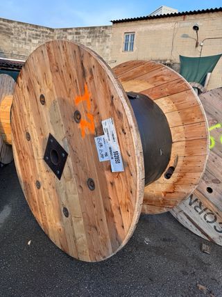 MESAS BOBINAS CARRETE MADERA CABLE CHILLPALET