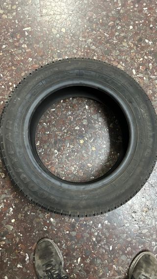 Neumatico Goodyear 195 60 R 15 88H