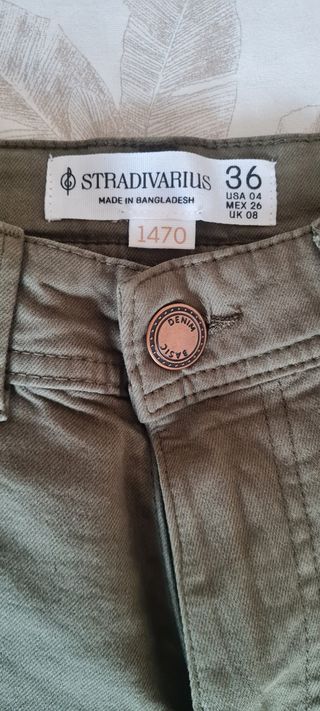 Pantalón Stradivarius