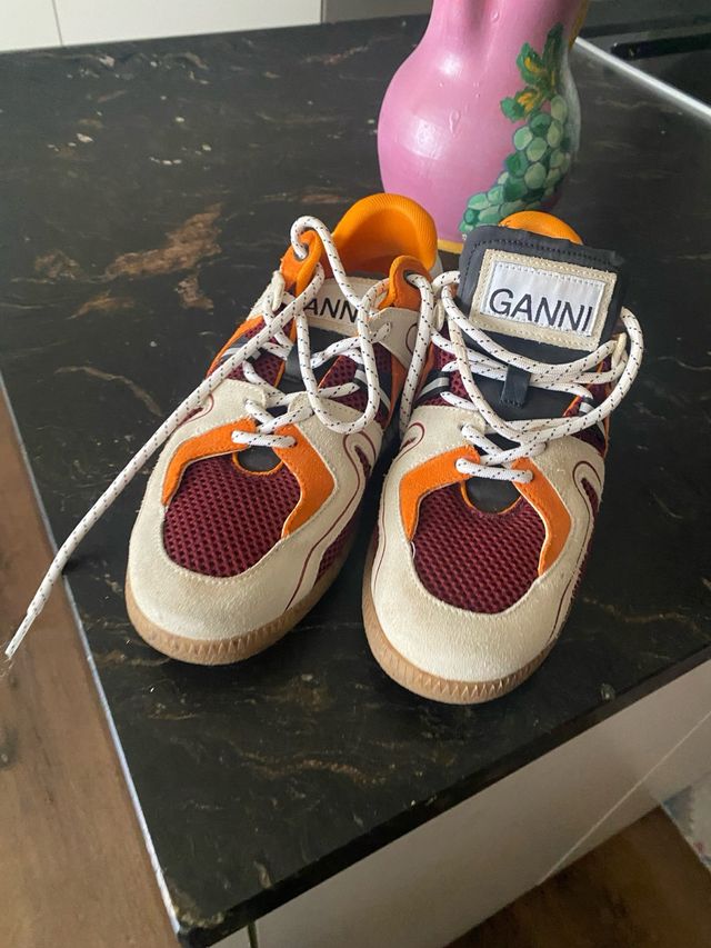 Zapatillas GANNI rojas y naranjas