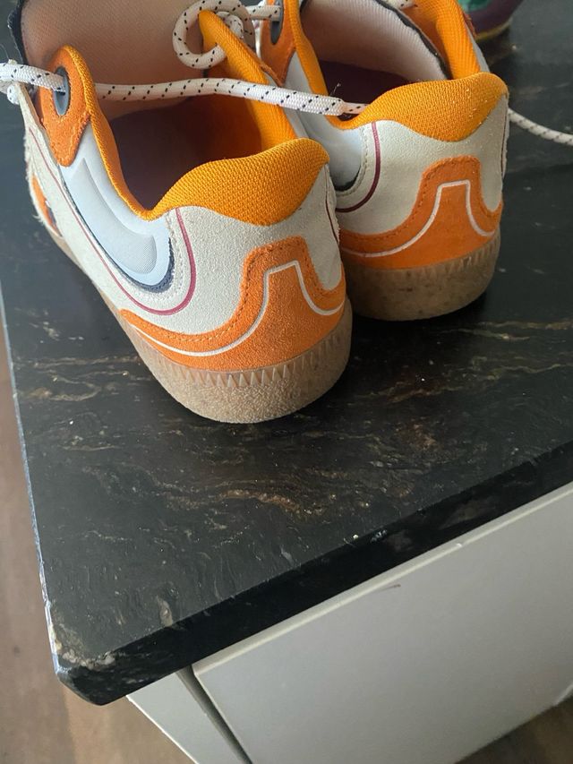 Zapatillas GANNI rojas y naranjas