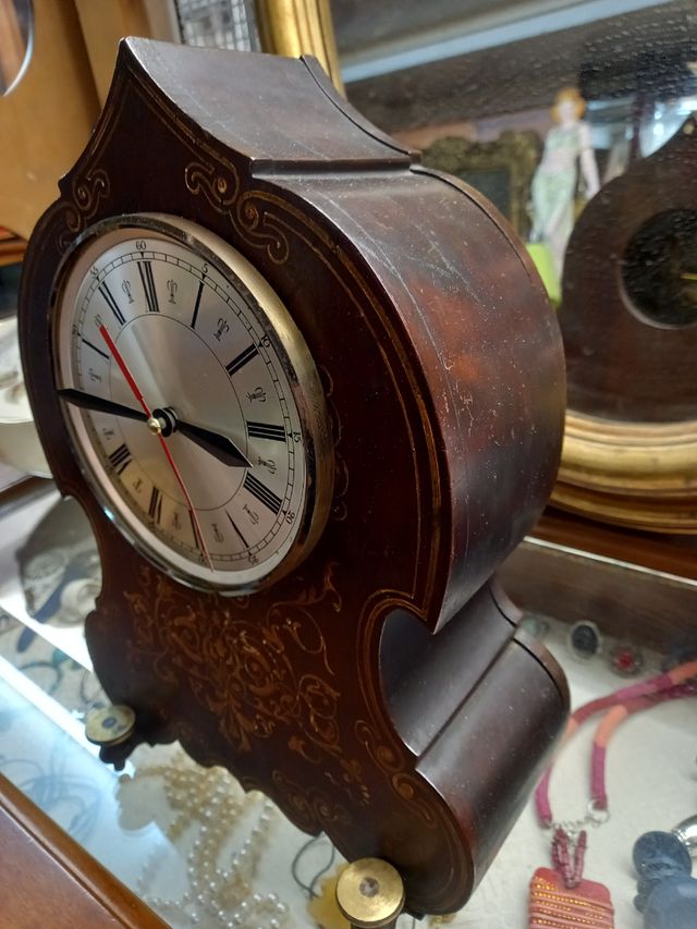 Orologio Vintage da Tavolo con Pendolo – Eleganza