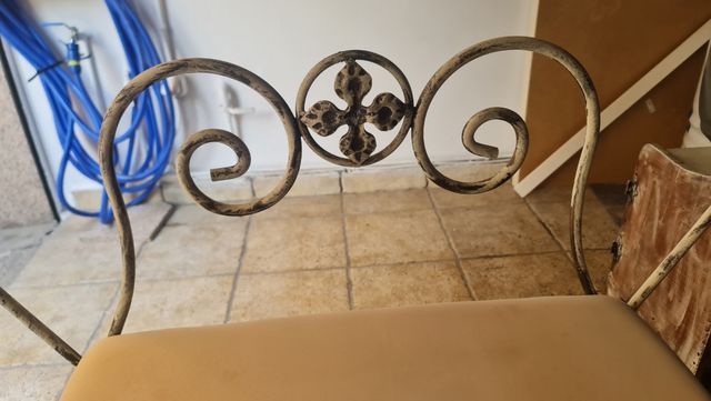 Banqueta forja blanca - Dormitorio