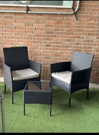 Conjunto jardín negro  2 sofás individuales + mesa