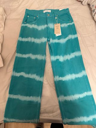 Pantalones tie dye de Mango