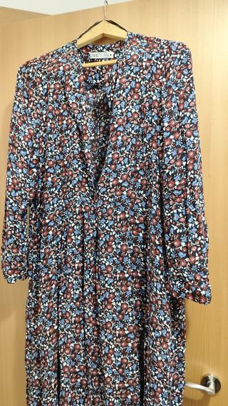Vestido Zara flores manga larga