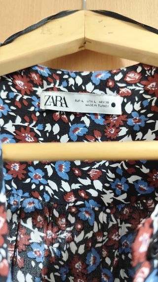 Vestido Zara flores manga larga