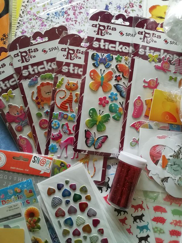 ✂️ Material para Scrapbooking o Tarjetería