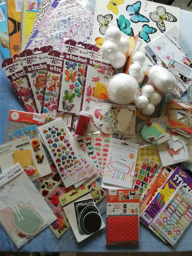 ✂️ Material para Scrapbooking o Tarjetería