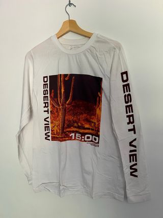 Camiseta blanca con estampado