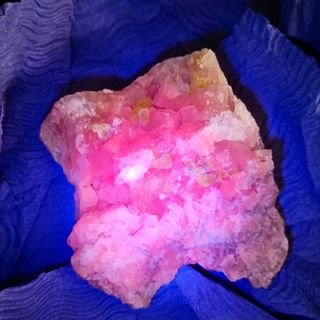 aragonite esagonale con zolfo