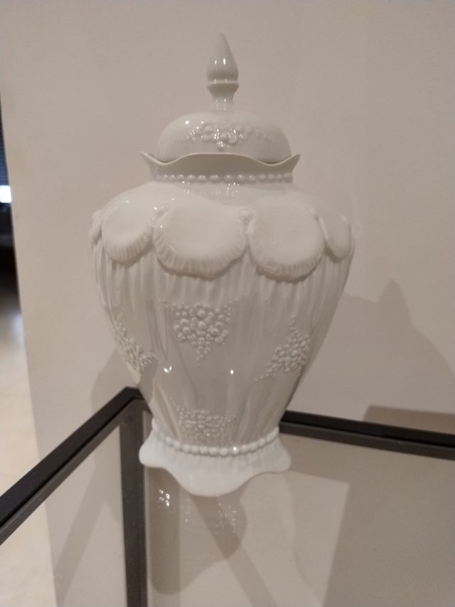 Jarrón porcelana blanco decorativo