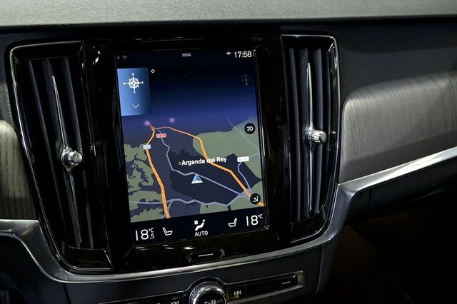 Volvo V90   2.0 B4 D Pro AWD Auto 
