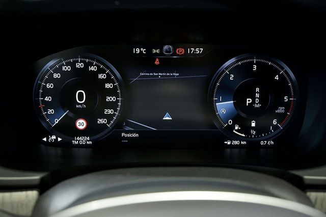 Volvo V90   2.0 B4 D Pro AWD Auto 