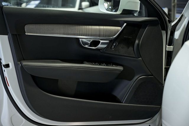 Volvo V90   2.0 B4 D Pro AWD Auto 