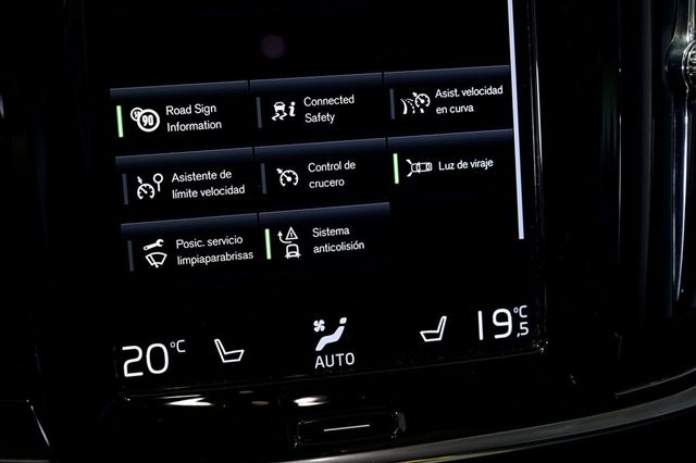 Volvo V90   2.0 B4 D Pro AWD Auto 
