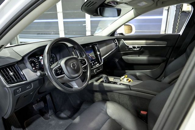 Volvo V90   2.0 B4 D Pro AWD Auto 
