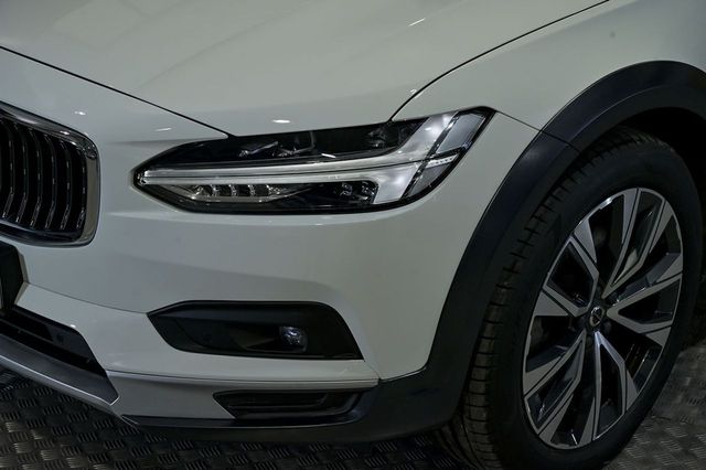 Volvo V90   2.0 B4 D Pro AWD Auto 