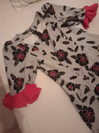 2 Vestido Flamenca rojo y blanco talla 42  y 44
