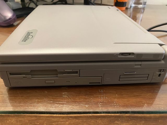 Toshiba Satellite 4000 cds