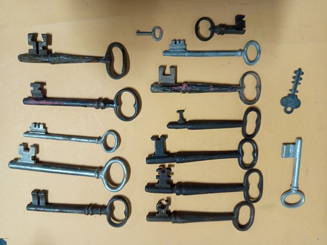15 Llaves Antiguas Forja