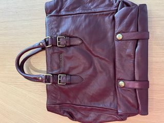 Bolso Bimba y Lola - color vino tinto, granate.