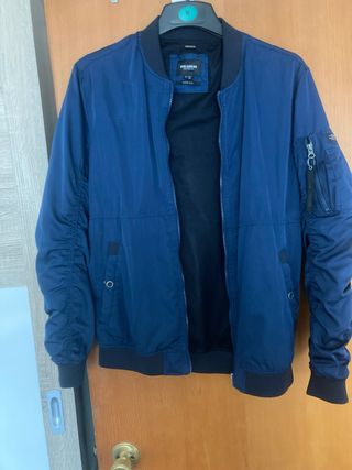 Chaqueta bomber Pull&Bear azul talla L