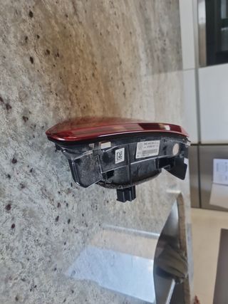 Foco trasero intermedio izquierdo Volksw