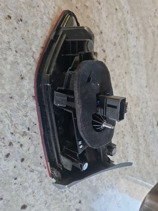 Foco trasero intermedio izquierdo Volksw
