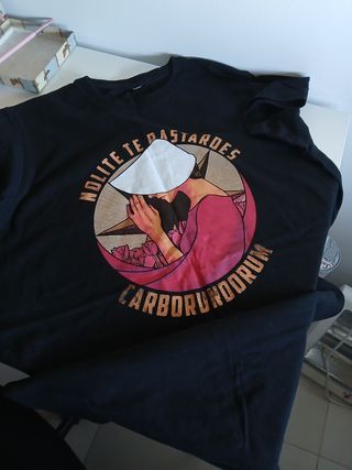 Camiseta algodón Cuento de la criada
