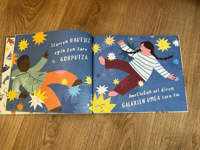 Haur liburua: Galaxien umea