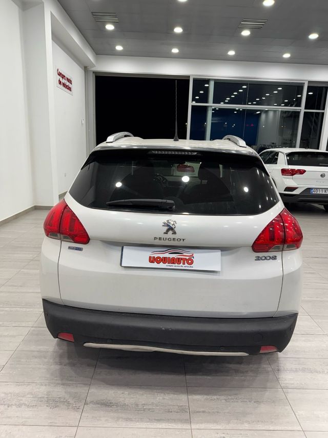 Peugeot 2008 2015